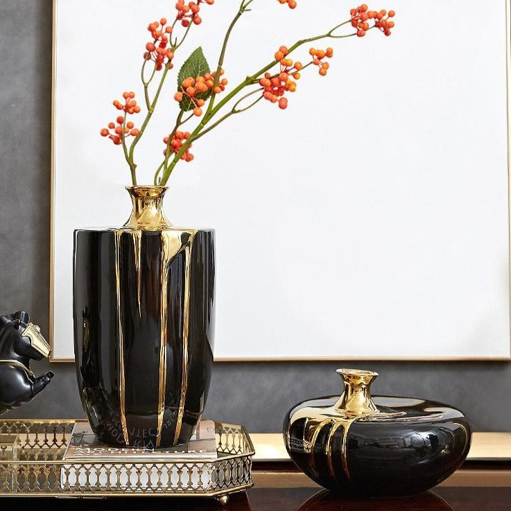 Black Leaking Gold Ceramic Vase – Glam and Cozy