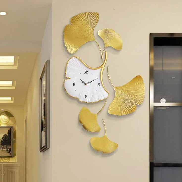 Supreme Ginkgo Leaves Clock