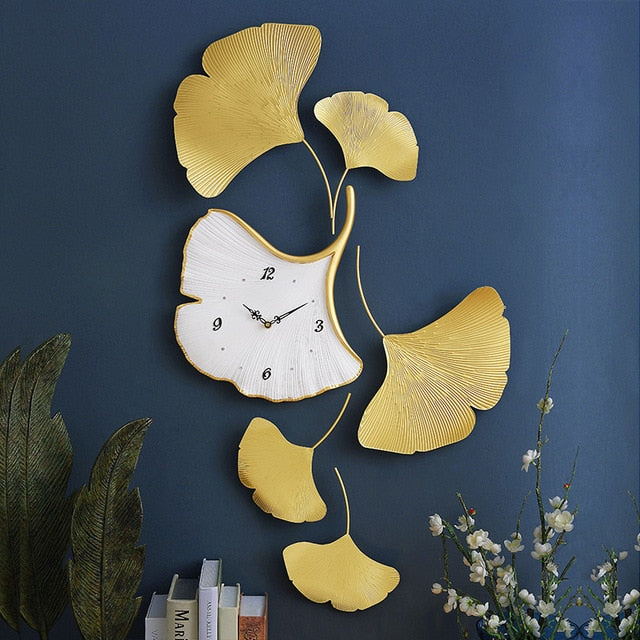 Supreme Ginkgo Leaves Clock